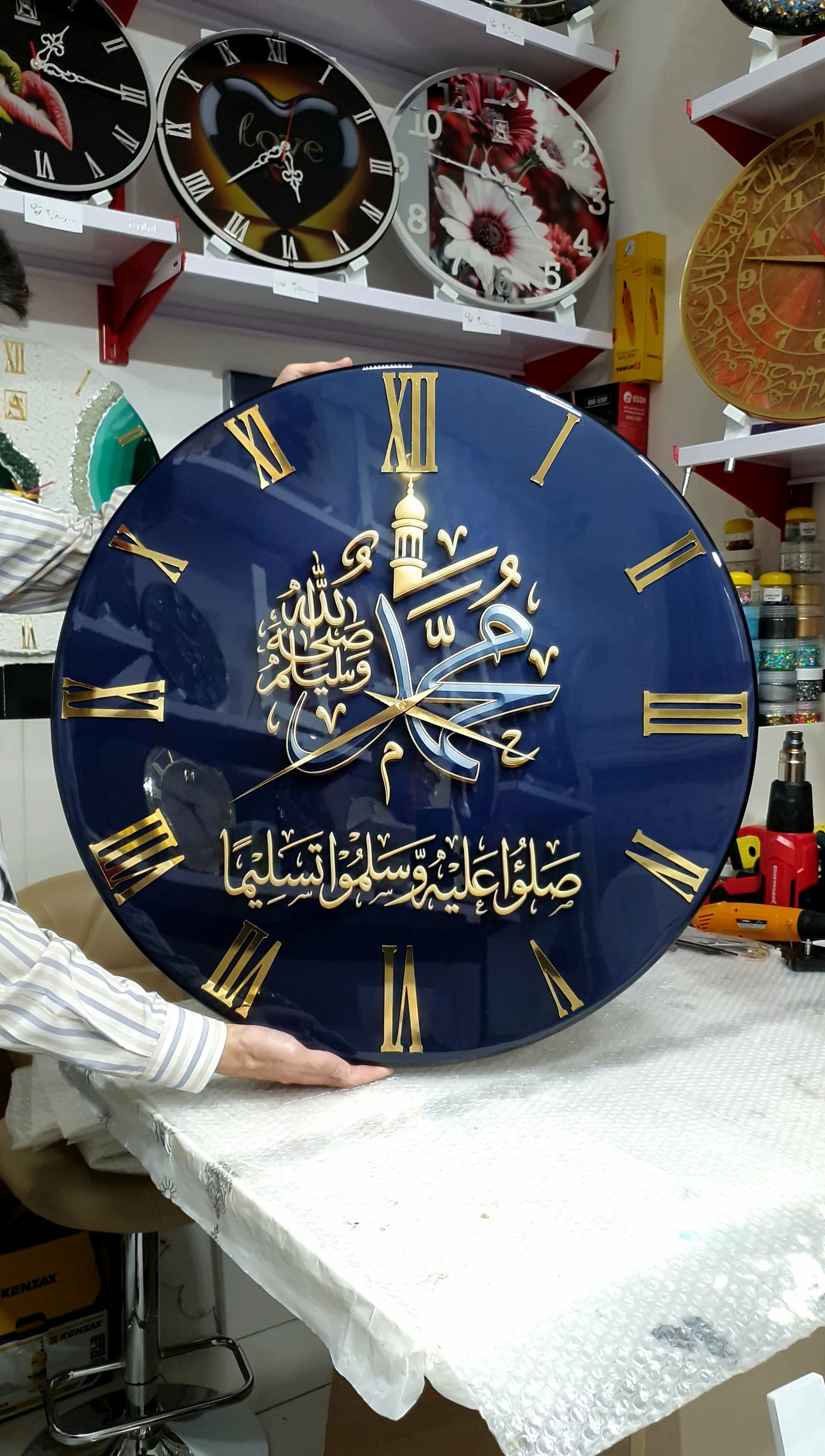 ساعت دیواری رزینی کد ۶۶۷